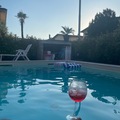 Reserva tu espacio: Cena a bordo piscina e bagno serale