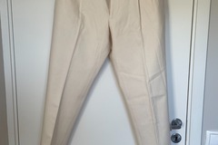Selling with online payment: [EU][NO US TAX] NWOT Suitsupply off white trousers, size w34