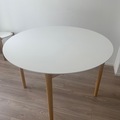 Selling: Jysk extendable dining table Ø110/110x200