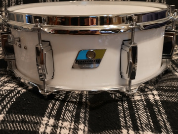 VIP Member: Ludwig 5x14 White Vistalite Snare Drum - Imperial Lugs - See List