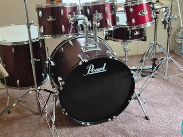 Selling with online payment: Six Piece Pearl Road Show Drums