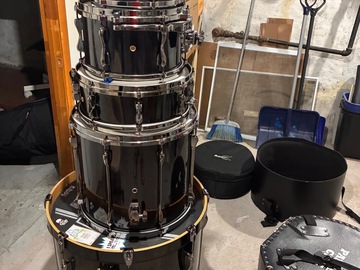 Selling with online payment: Tama Superstar Hyperdrive 5 Piece 