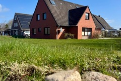 Tauschobjekt: Exklusives Ein-/Zweifamilienhaus mit großem Garten vor Sylt