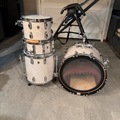 Selling with online payment: LUDWIG WHITE PERL MAPLE SET