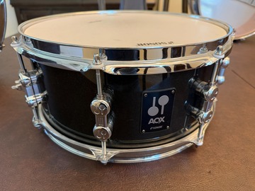 Selling with online payment: SONOR AQX 5.5x13" Snare Drum in Dark Grey Sparkle