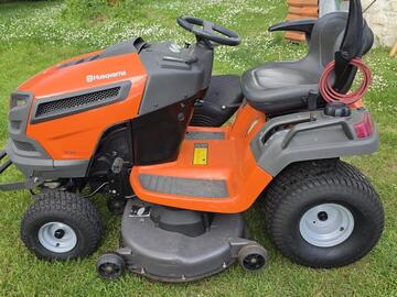 À vendre: Tracteur tondeuse autoportée Husquarna