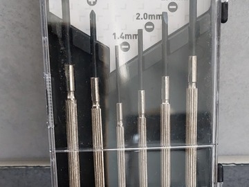 À vendre: Coffret de tournevis de précision