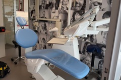 Gebruikte apparatuur: MR Dental | Castellini Puma Eli R | Behandelstoel