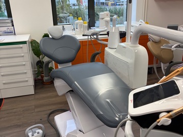 Nieuwe apparatuur: Simple&Smart Dental Unit met ingebouwde Profylaxis