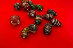 Bulk Lots: 7 lbs--Glass Indian Beads with Gold Foil--$14.99 lbs (Jewelry)