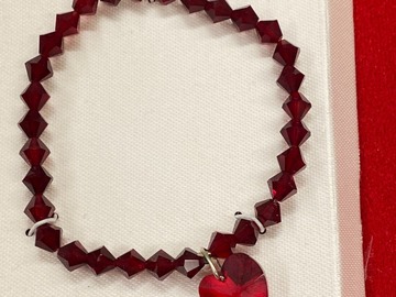 Bulk Lots: 15 pcs--Swarovski Crystal Bracelet w/Heart--$7.50 ea