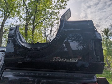 Selling with online payment:  2018–2019 Ford F-150 pickup bed