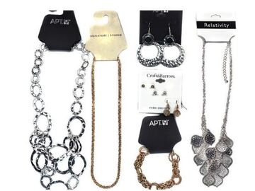 Bulk Lots: 100 pcs--Kohl's, Studio Works, Kim Rodgers Jewelry-NEW-$1.49