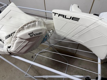 Verkaufen mit Online-Zahlungen: True Fanghand und Stockhand 