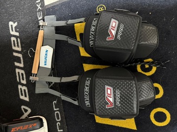 Verkaufen mit Online-Zahlungen:  Vaughn V10 Pro Knieschoner