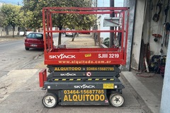 En alquiler: Plataforma tijera Electrica para trabajos en hasta 8 mts SkyJack 