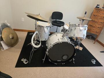 Selling with online payment: Gretsch Broadcaster Shell Pack 