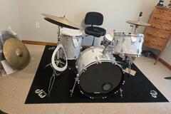 Selling with online payment: Gretsch Broadcaster Shell Pack 