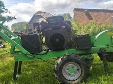 À vendre: Rogneuse de souches Laskii F460– Moteur neuf Kohler 19HP