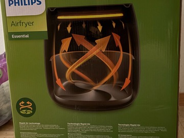 Selling: Rarely used Phillips Essential L Airfryer