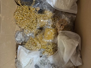 Bulk Lots: Mixed Lot of Women's Fashion Tops + Jackets