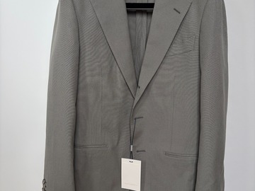 Selling with online payment: [EU][NO US TAX] NWT Suitsupply khaki jacket, size 38R
