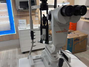 Selling with online payment: Visionix Digital/ Photo Slit lamp Model MW50D