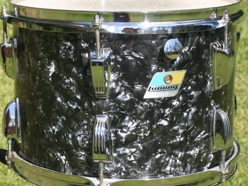 Selling with online payment: Early 1970s Ludwig 9x13 tom in Black diamond pearl