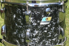 Selling with online payment: Early 1970s Ludwig 9x13 tom in Black diamond pearl