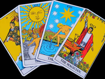 Selling: Feeling lost? Find direction here. 4 Question reading 