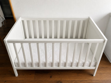 À vendre: Lit bébé + matelas 