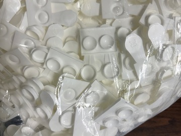 Selling with online payment: Contact lens cases, pressure fit