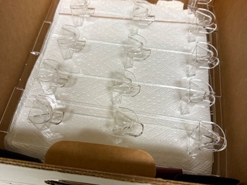 Selling with online payment: 3-place clear acrylic eyeglasses frame holders, box of 23