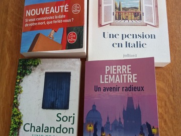 Vente: Lot de 4 romans récents 