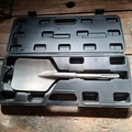 À vendre: Pelle pour perforateur 