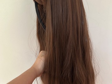 Selling with online payment: Brown wig w/bangs 