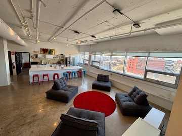 Available by Request: Sous-location - Clés en main - Mile-Ex