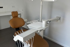 Gebruikte apparatuur: Unit Ultradent U1301, polaris LED lamp