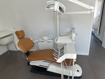 Gebruikte apparatuur: Unit Ultradent U1301, polaris LED lamp