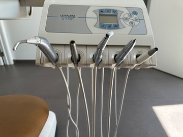 Gebruikte apparatuur: Unit Ultradent U1301, polaris LED lamp