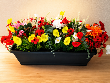 Vente: balconnières avec fleurs artificielle bien garnie