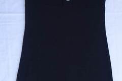 Selling: PETITE ROBE NOIRE