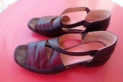 Vente: Sandales tout cuir noir - P. 41