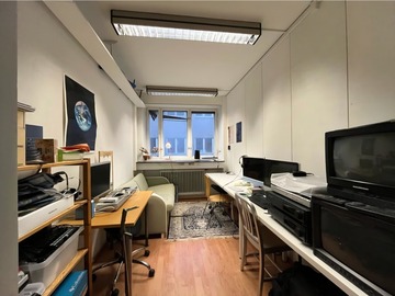 Coworking space: Desk space available – shared workroom, Nilsiankatu 10, Vallila