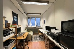 Coworking space: Desk space available – shared workroom, Nilsiankatu 10, Vallila