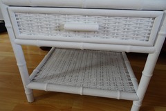 Selling: CHEVET EN ROTIN