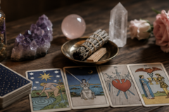 Selling: Will They Come Back? Psychic Love Tarot Reading | Their Feelings 