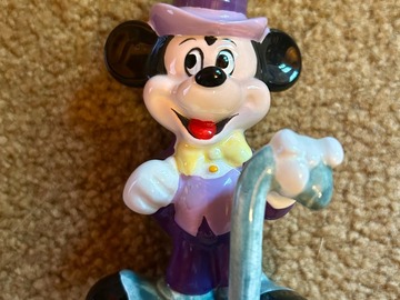 Selling with online payment: Top Hat Mickey Figurine '87