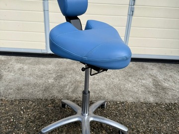Gebruikte apparatuur: Mr Dental l BQE blauw l Assistente stoel l Tandarts stoel