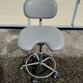 Gebruikte apparatuur: Mr Dental l Grijze Assistente / Tandarts stoel l 